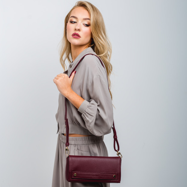 bordowa-torebka-260hcf-1.jpg